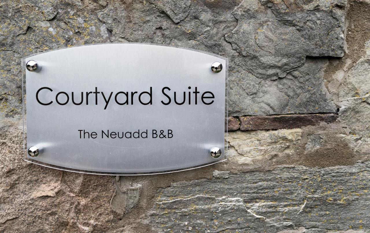 Neuadd B&B Suites Crickhowell Dış mekan fotoğraf