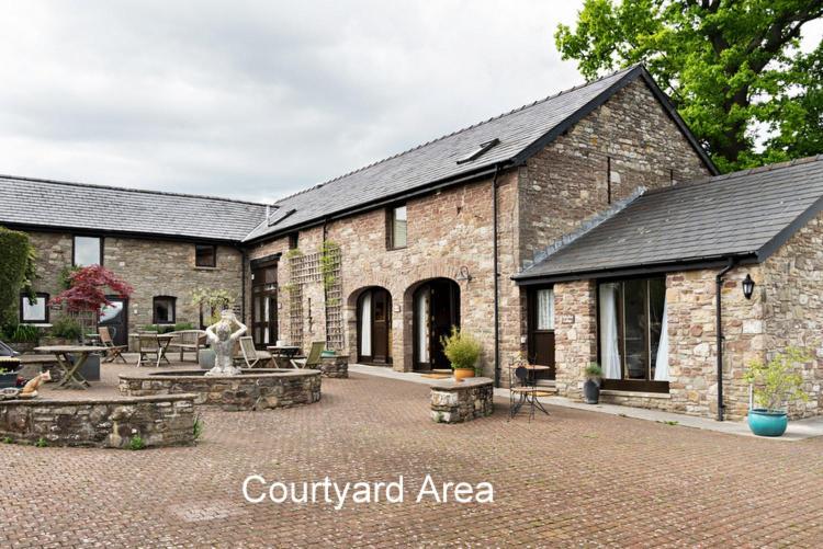 Neuadd B&B Suites Crickhowell Dış mekan fotoğraf