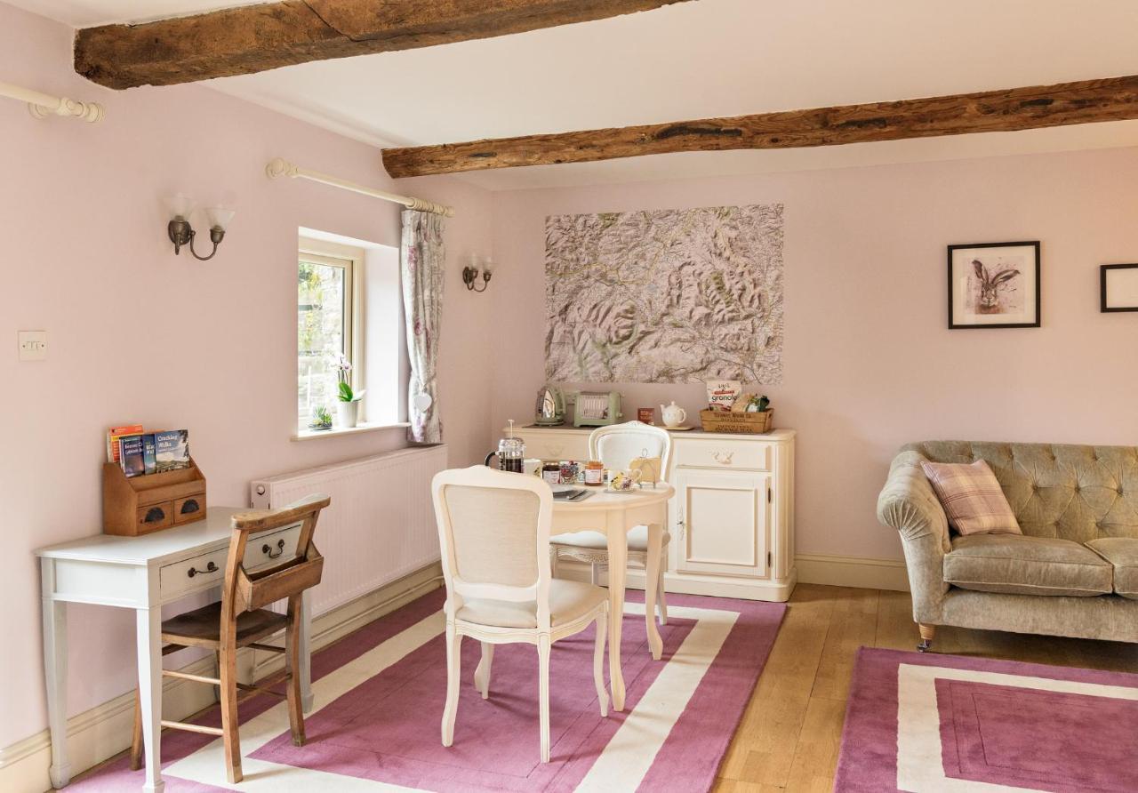 Neuadd B&B Suites Crickhowell Dış mekan fotoğraf