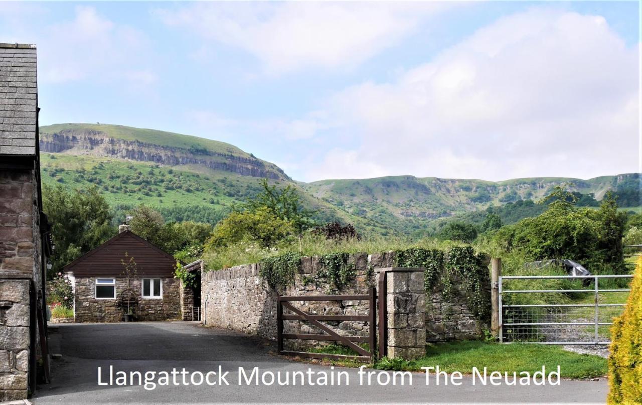 Neuadd B&B Suites Crickhowell Dış mekan fotoğraf