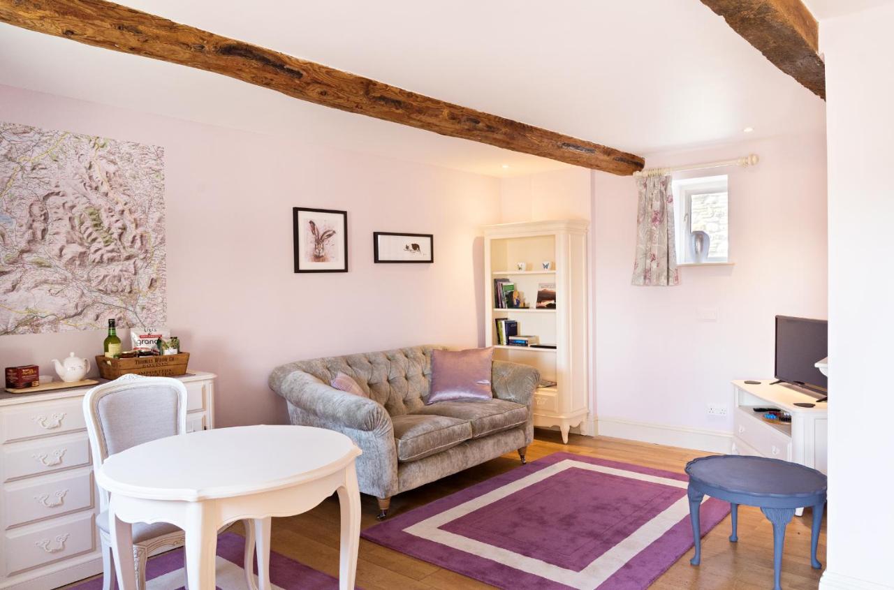 Neuadd B&B Suites Crickhowell Dış mekan fotoğraf