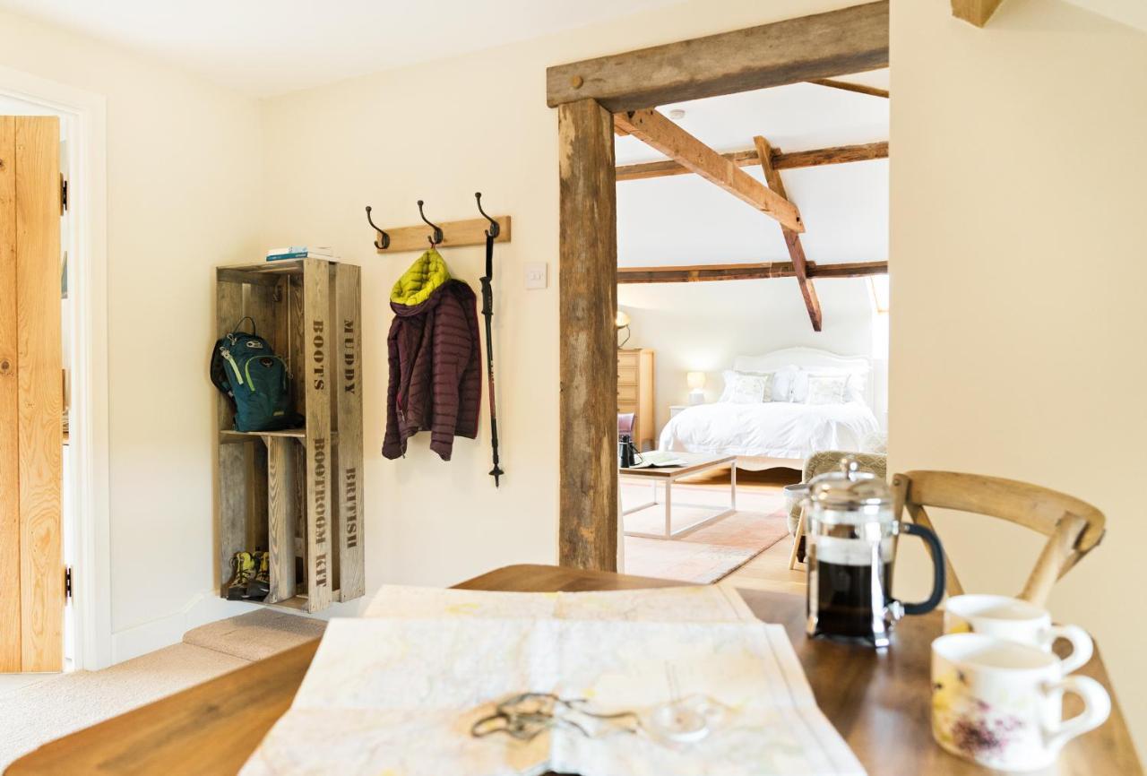 Neuadd B&B Suites Crickhowell Dış mekan fotoğraf