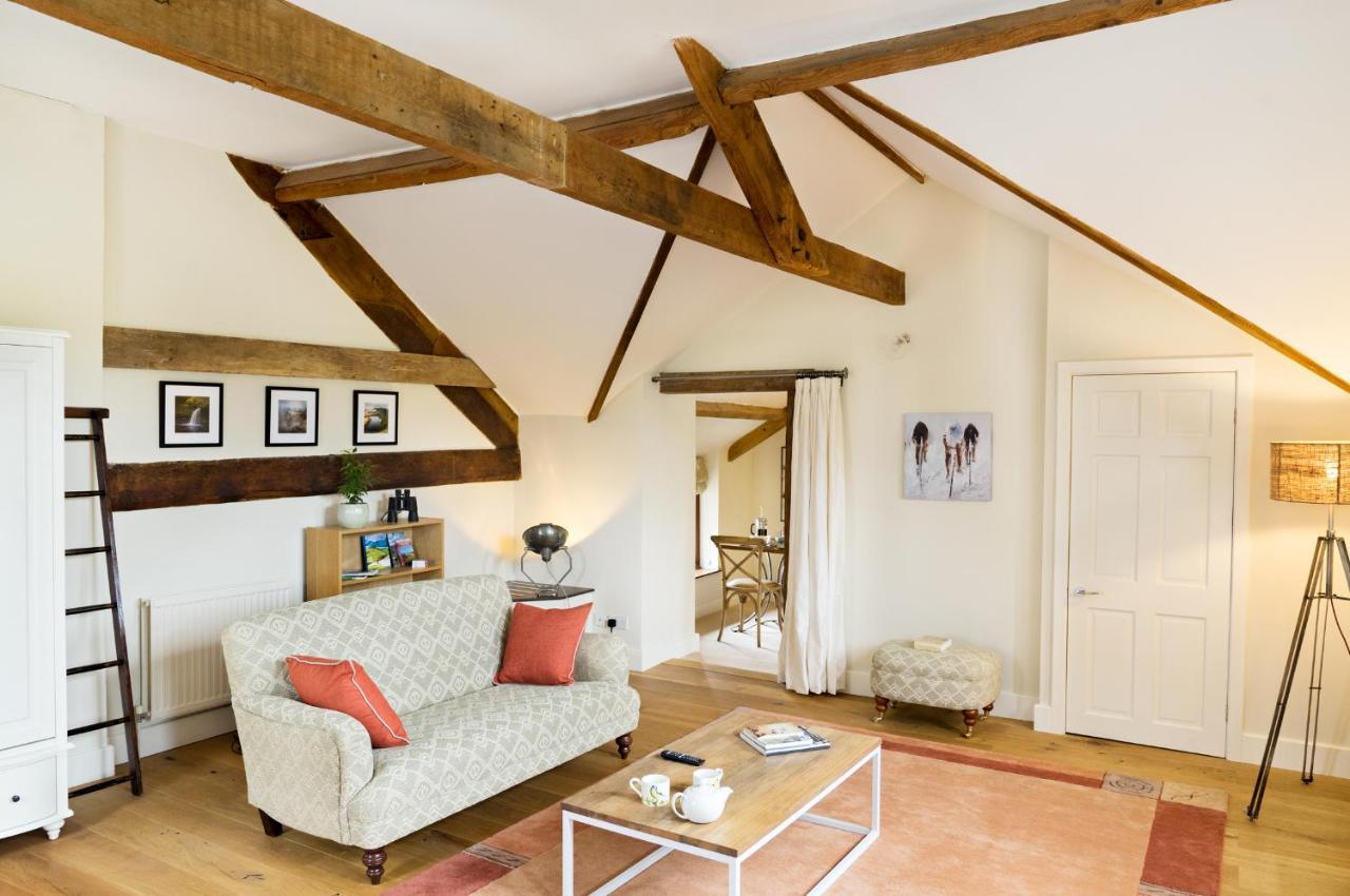 Neuadd B&B Suites Crickhowell Dış mekan fotoğraf