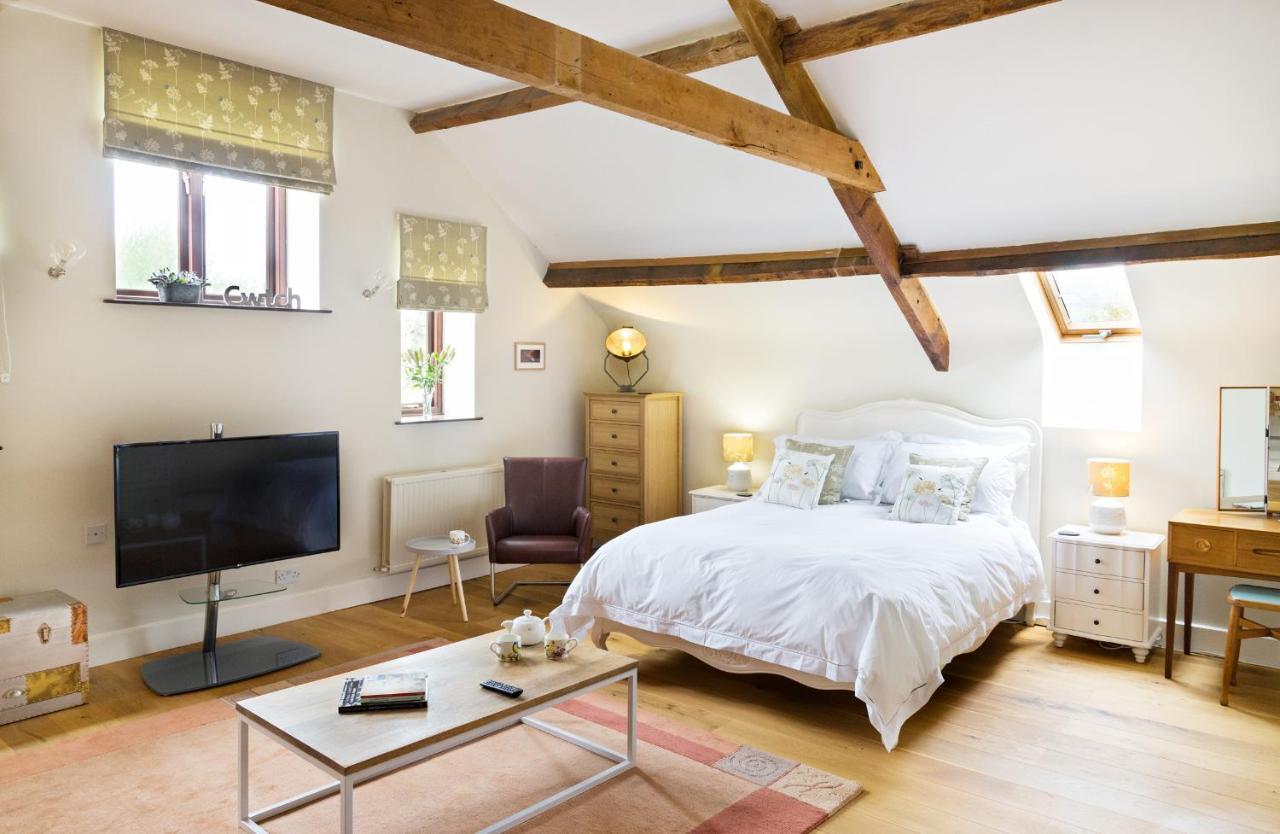 Neuadd B&B Suites Crickhowell Dış mekan fotoğraf