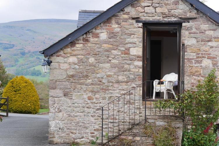 Neuadd B&B Suites Crickhowell Dış mekan fotoğraf