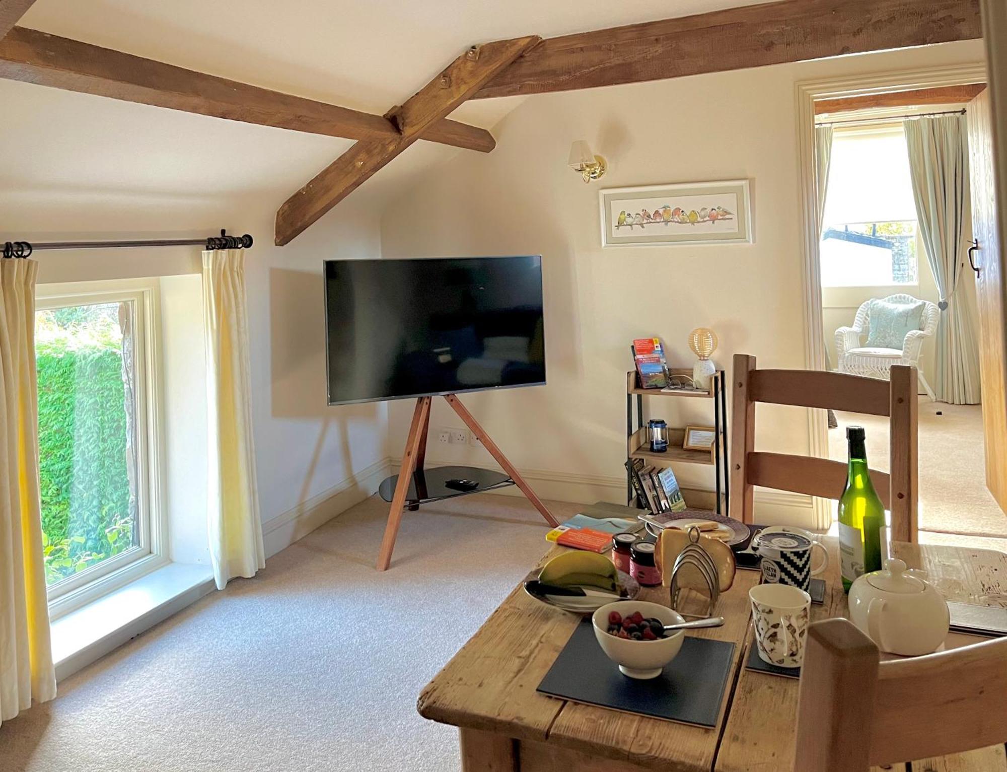 Neuadd B&B Suites Crickhowell Dış mekan fotoğraf